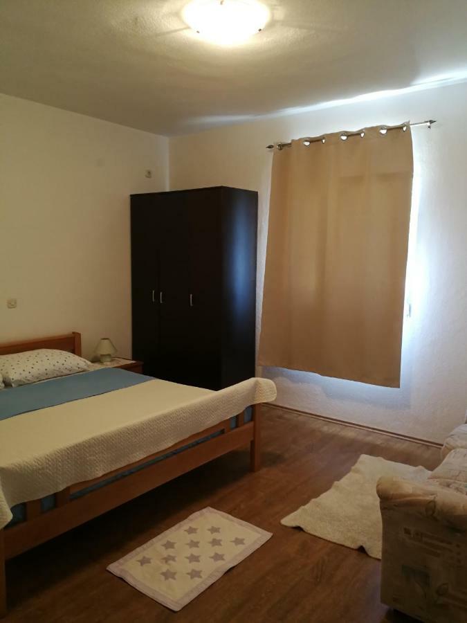 Apartments N&M Sukosan Luaran gambar