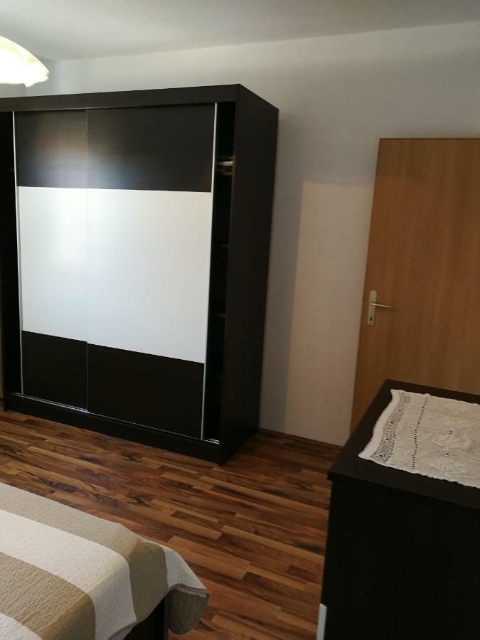 Apartments N&M Sukosan Luaran gambar